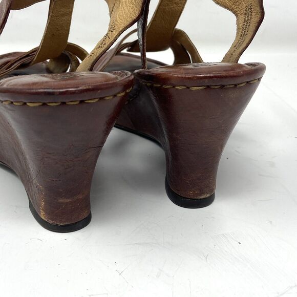 Born Wedge Heel T Strap Sandals Brown Leather - Picture 4 of 8